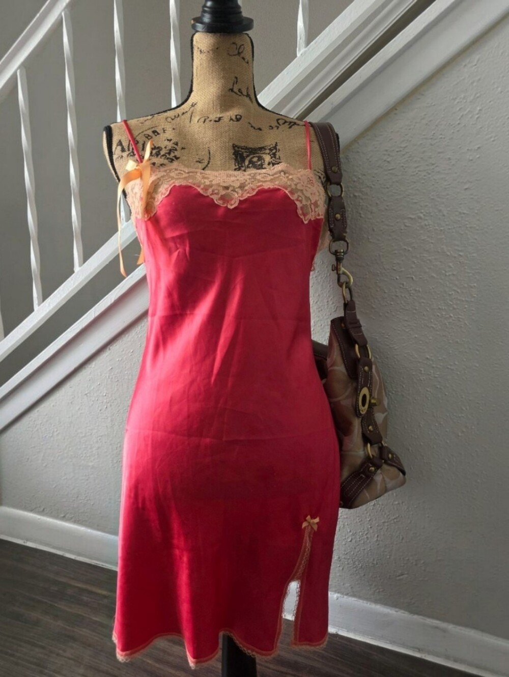 2000s Victoria's secret pink lace dress with bow details
